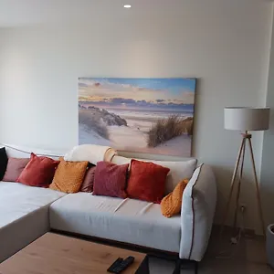 Louisa Met Prachtig Zeezicht Oostende