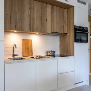 modern-2-bedroom-apartement-located-in-the-centre-of-ostend.bruges-hotels.info/